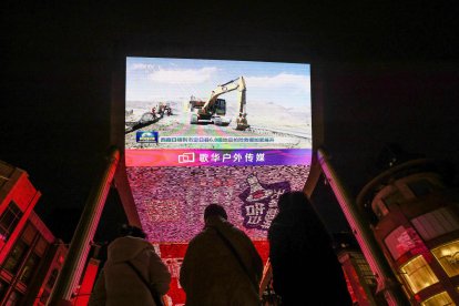 China acelera operaciones de rescate en el Tíbet.