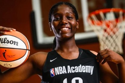 Nahomi Nazareno ha sido seleccionada de Ecuador en varias categorías.