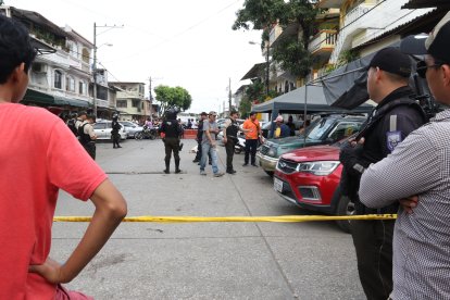 Los cuerpos quedaron sobre la calzada.