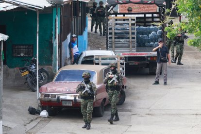 La frontera con Colombia fue militarizada luego de la orden de cierre y la suspensión de vuelos con Colombia.