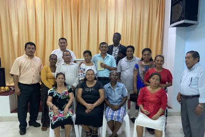 Varios de los integrantes de la iglesia que llegaron ese día.