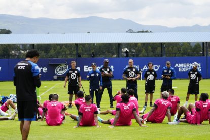 El equipo concentrado en la pretemporada 2025.