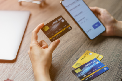 Los bancos deben tener cuidado cuando hacen los préstamos.