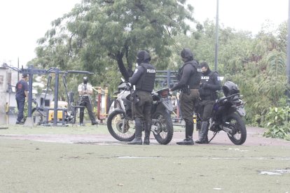 Los uniformados mantuvieron presencia en la 11 y la E este viernes.