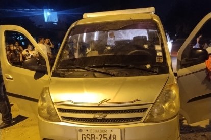 La furgoneta en la que se desplazaban dos víctimas.