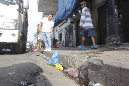 Moradores temen hablar sobre lo ocurrido la noche de este domingo.
