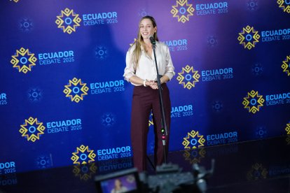 Andrea González, en la jornada de debate presidencial 2025.