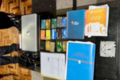 Los agentes recabaron varios indicios.