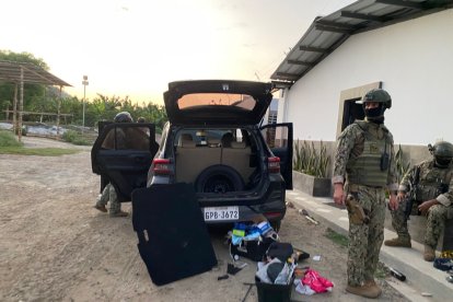 Los militares realizaron algunos allanamientos en la zona.