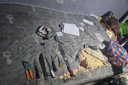 Esto encontraron en el 'hotel de los venezolanos' durante un operativo.