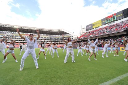 La tradicional Noche Blanca se desarrollará en el estadio Rodrigo Paz Delgado.
