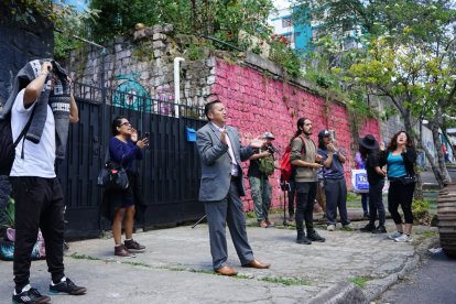 Algunos activistas llegaron para evitar el desalojo.