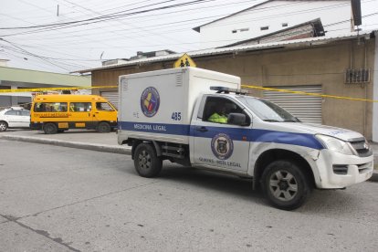 El cadáver fue retirado en una unidad móvil de la OIAT.