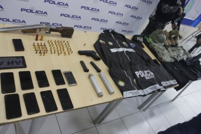 Las evidencias halladas durante el operativo.