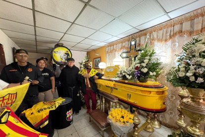 El padre Malavé y la Sur Oscura en su final.