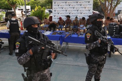 En el operativo se aprehendió a 16 sujetos y se incautó una gran cantidad de evidencias