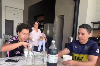 Sebastián, hijo de Alejandra comparte con su papá Justin Muñoz.