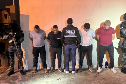 Los detenidos ahora son investigados por dos delitos.