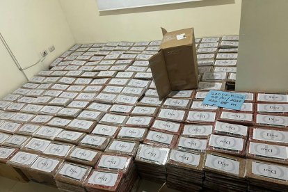 En el domicilio se encontró paquetes con sustancias.