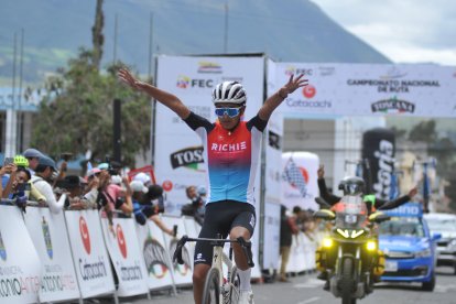 Gabriel Herrera lideró la categoría masculina juvenil del Nacional de ruta 2025.