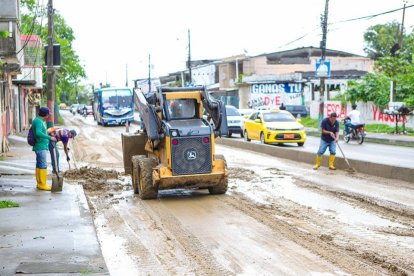 Se hacían trabajos en Esmeraldas tras las lluvias.