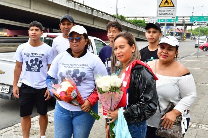 También se sumaron allegados a la recordación.