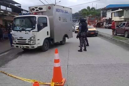 El cuerpo fue trasladado al Centro Forense para la respectiva autopsia.