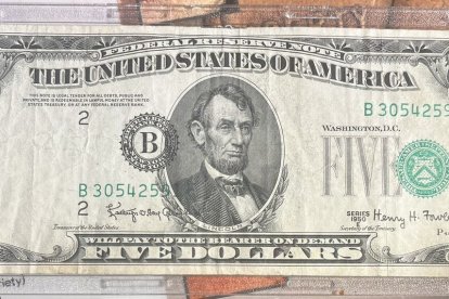 Números que se leen igual de arriba hacia abajo que de abajo hacia arriba