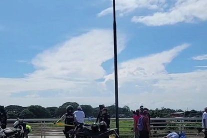 La Policía recabó indicios en el lugar del crimen.