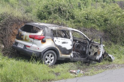 El vehículo en el que iban los implicados fue hallado incinerado.