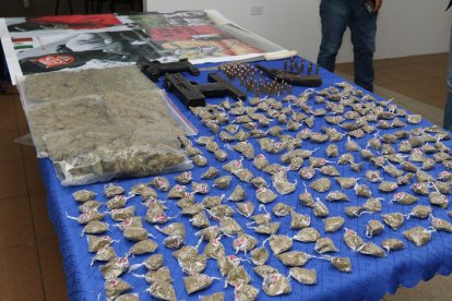 Evidencias halladas a los delincuentes.