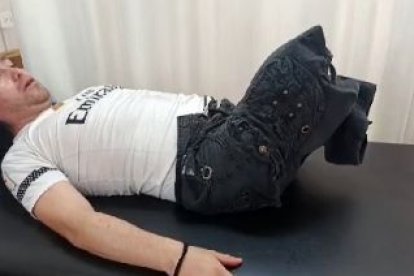 Diego Herrera acude cuatro veces por semana a las terapias físicas.