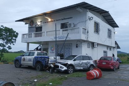 La escena del choque en Samborondón.