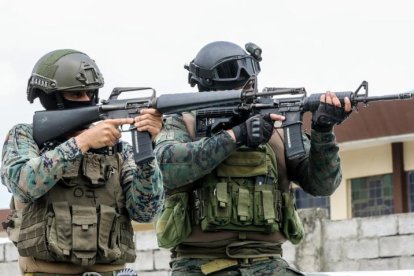 Fotografía de un operativo militar en Ecuador.