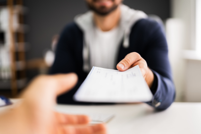 En Costa y Galápagos, el Bono Escolar se paga hasta el 15 de marzo.