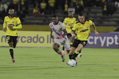 Barcelona y El Nacional se enfrentaron en Quito.