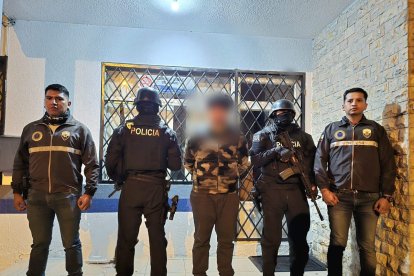 El detenido fue presentado por la Policía y puesto a órdenes de las autoridades judiciales.