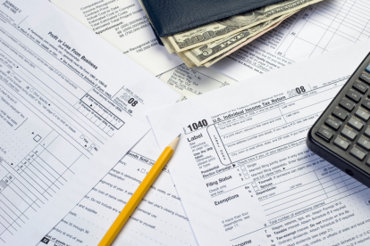 Referencial | Adultos mayores y discapacitados cuentan con la devolución del IVA en Ecuador.