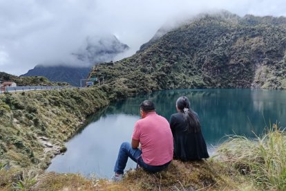 Las lagunas están ubicadas a 59 kilómetros de Guamote