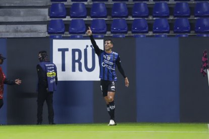 Michael Hoyos puso el 1-0 de Independiente ante Liga.