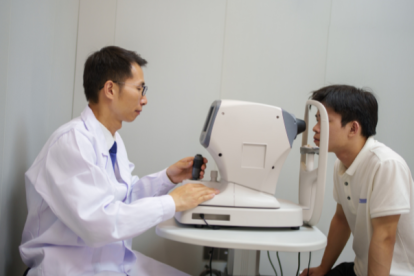 Alimentos ricos en luteína pueden ayudarte con los problemas visuales.