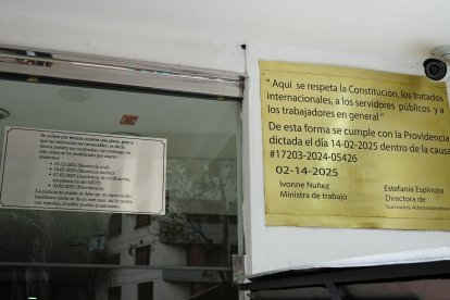 Estas son las placas cuestionadas por la jueza.