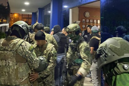 Más de 150 militares, policías y personal de apoyo participó en la redada.