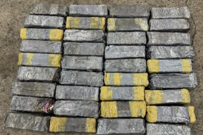 Los dieron un peso superior a una tonelada de alcaloide.