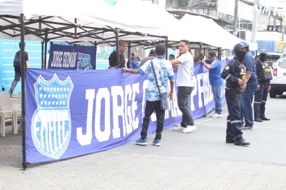 Partidarios de Jorge Guzmán en elecciones de Emelec.