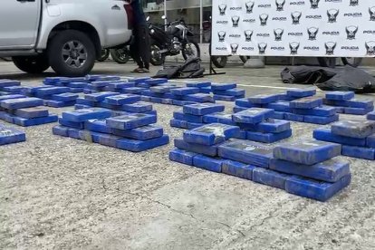 Se ejecutará pericias para confirmar si la sustancia es cocaína.