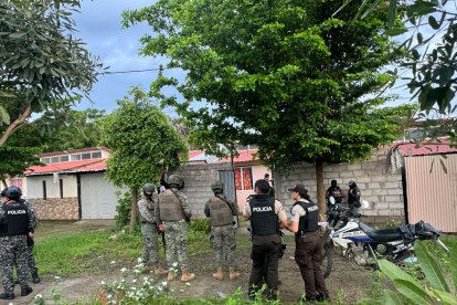 Al menos 20 detenidos en Manta.