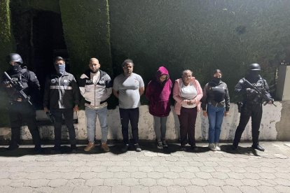 Según la Policía, los sospechosos ofrecían préstamos y compraban o vendían vehículos.