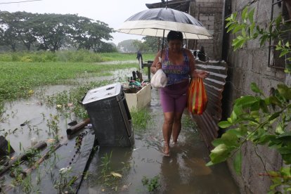Los campesinos han perdido sus electrodomésticos debido a las inundaciones.