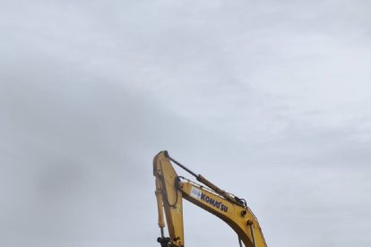 Daños en el puente sobre el río de Puerto Engabao.